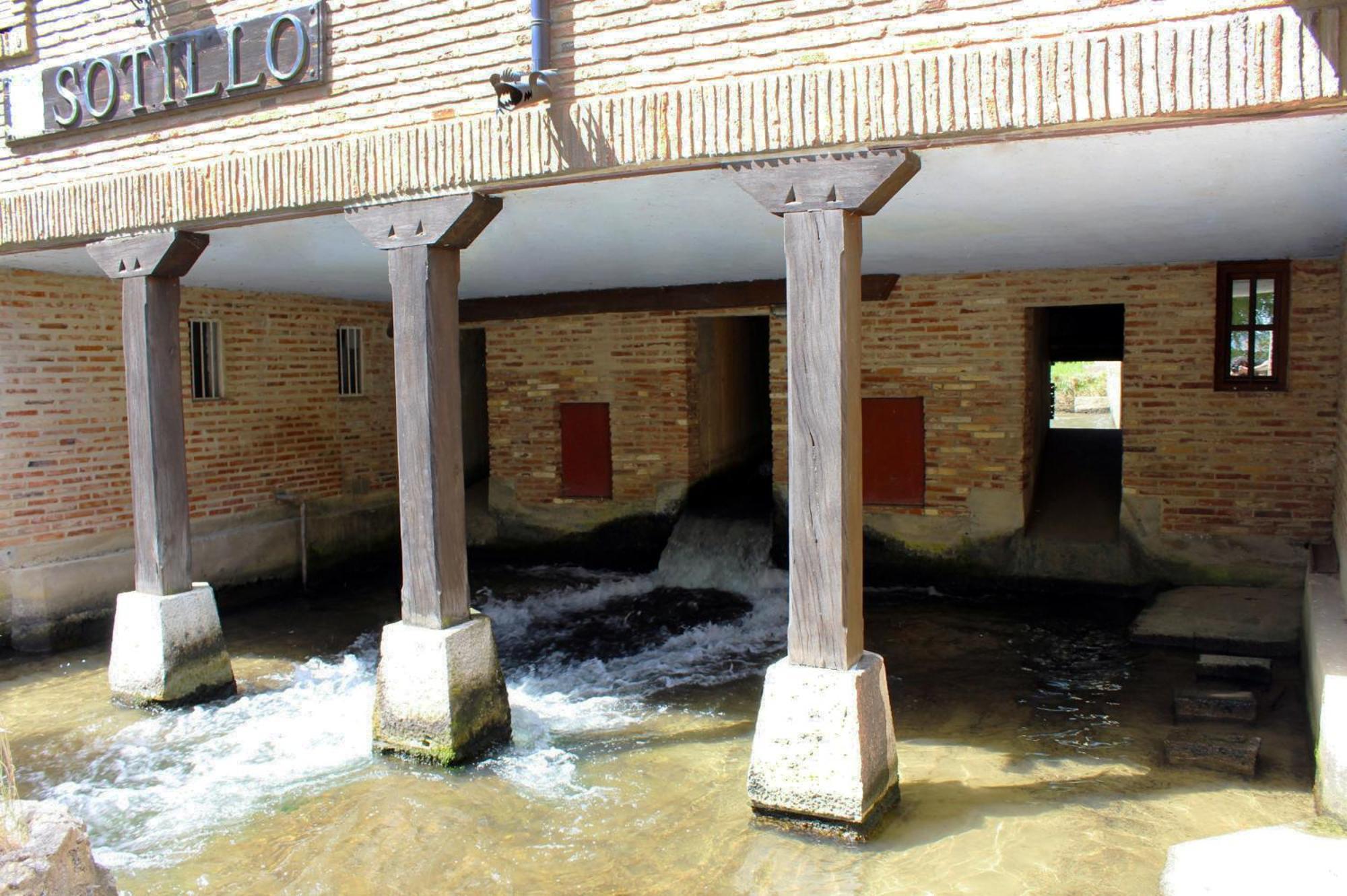 Molino El Sotillo Βίλα Saldaña Εξωτερικό φωτογραφία